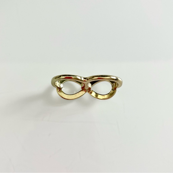 FOREVER 21 INFINITY SYMBOL DOUBLE KNUCKLE RING - Picture 3 of 3